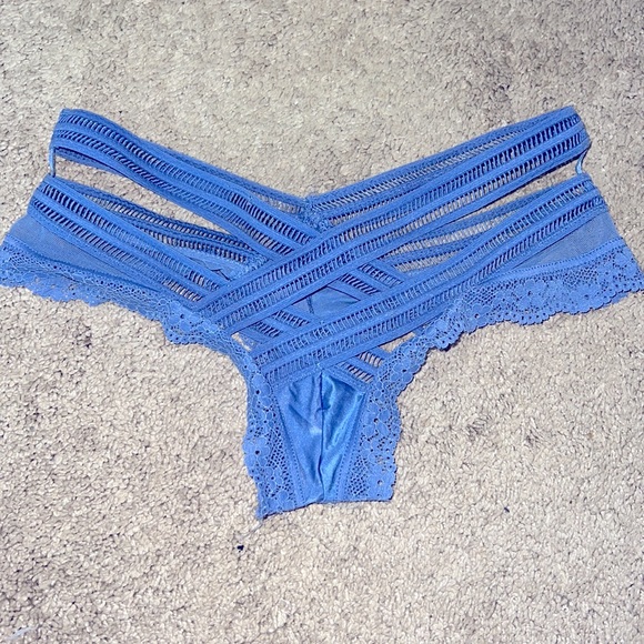 Victoria Secret - Picture 4 of 4